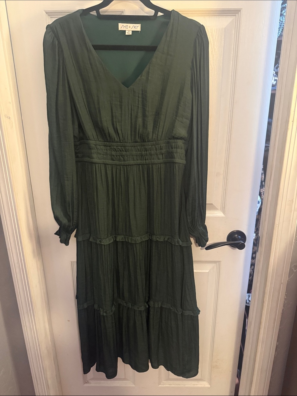 She + Sky Dark Green V-Neck Tiered Long Sleeve Dress